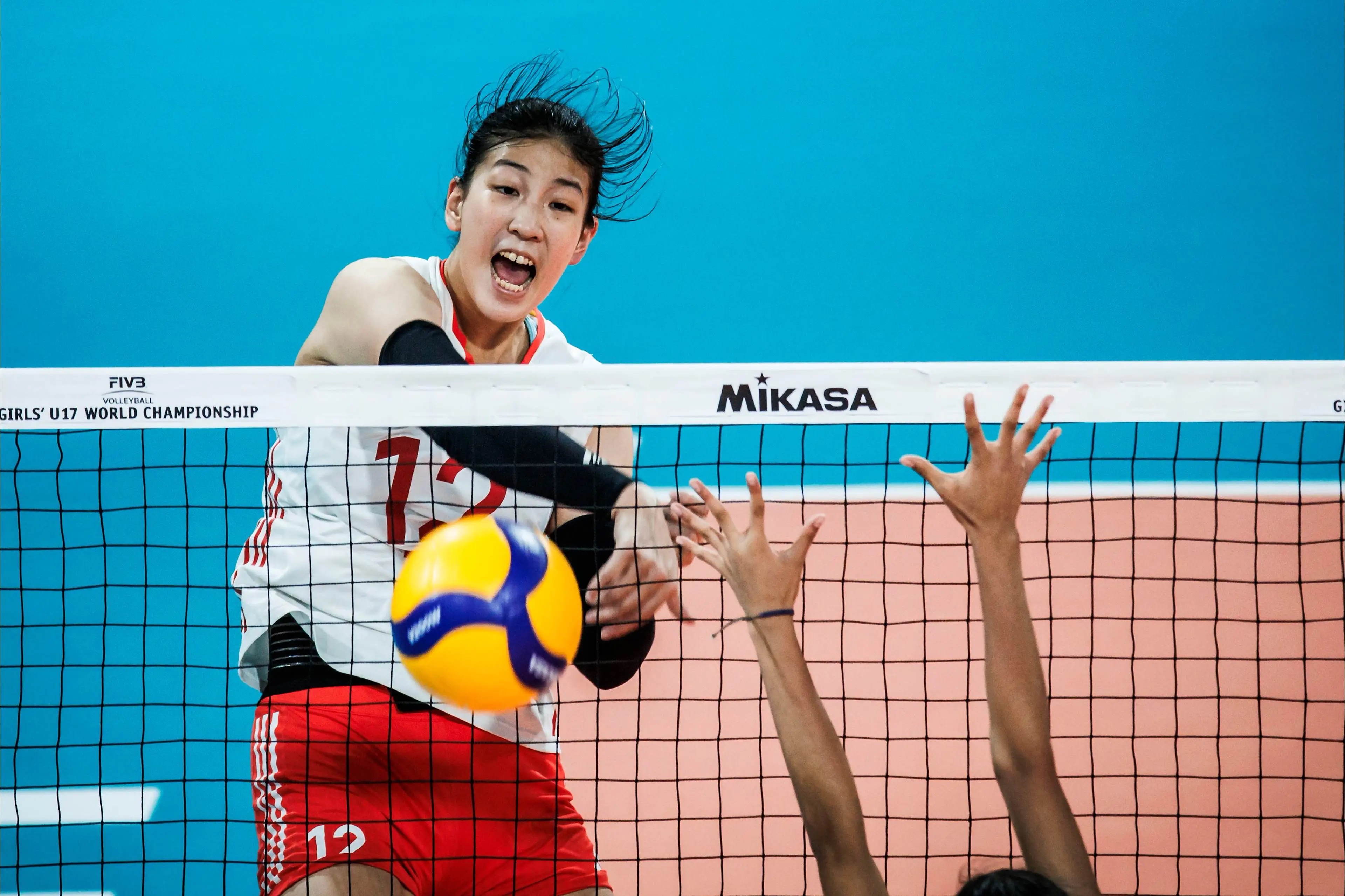 爱游戏在线-连胜势头难挡！排球豪取十连胜的简单介绍