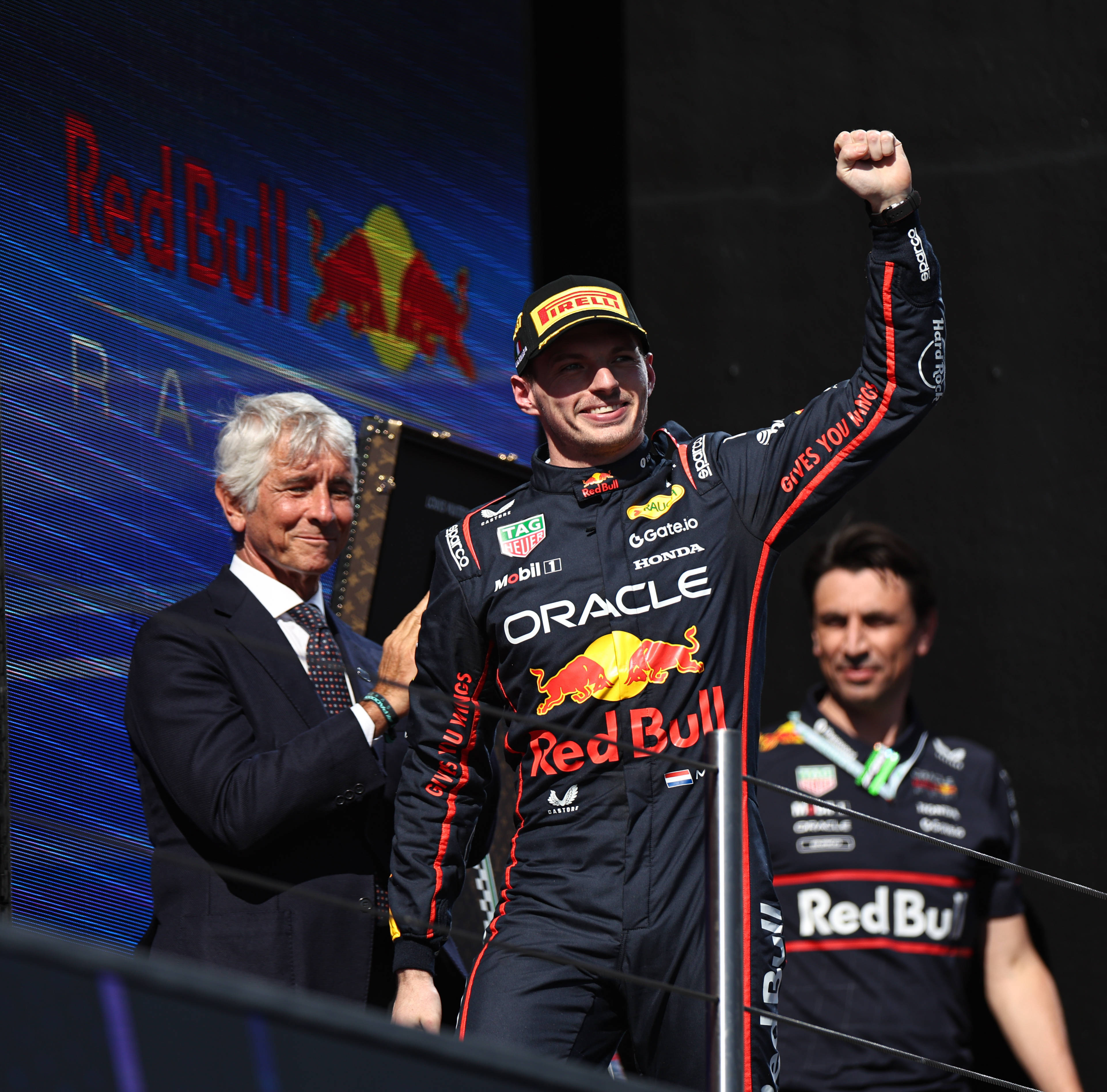 爱游戏入口-红牛二队险胜红牛车队，皮亚斯特里惊艳四座