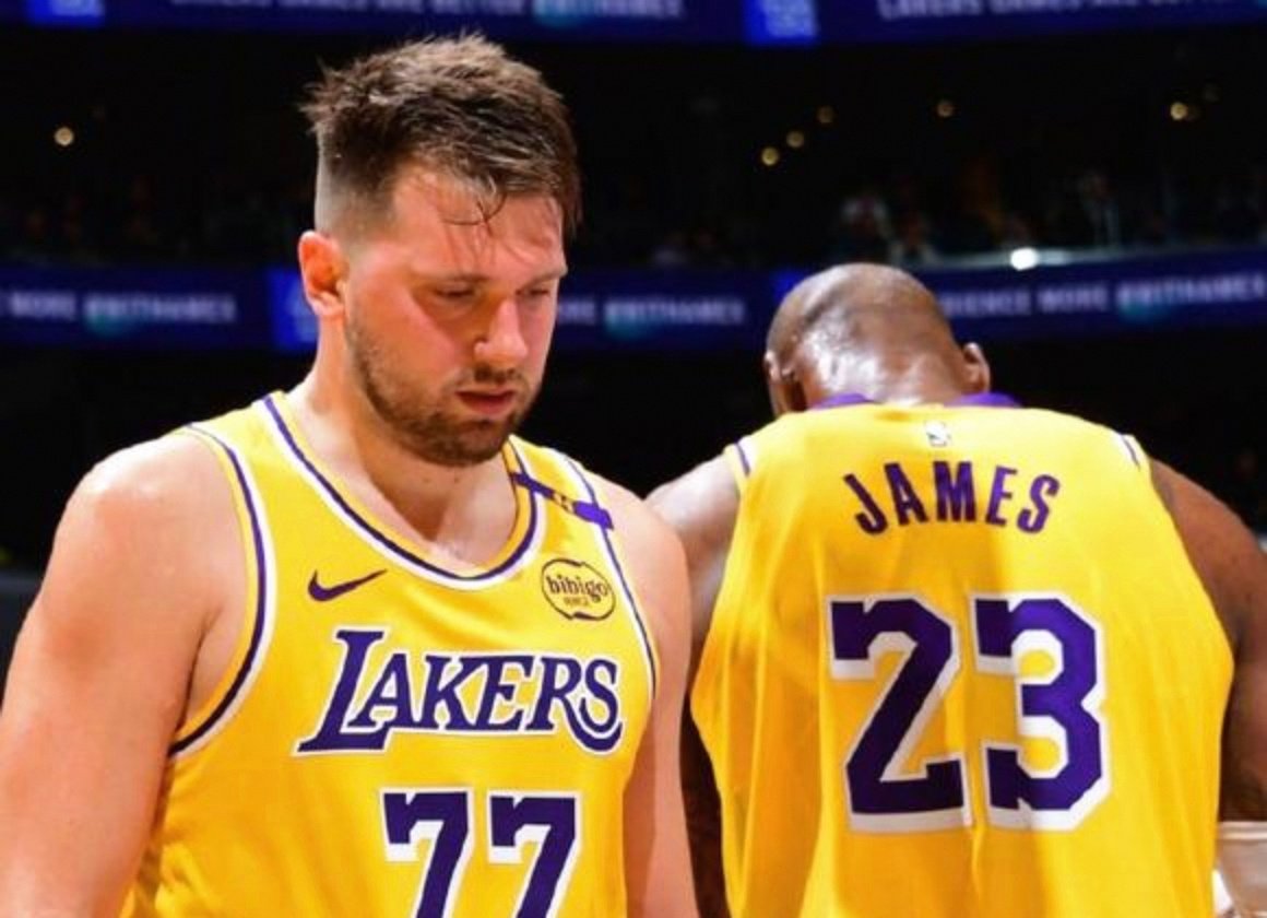 国王轻取福建队，东契奇统治全场