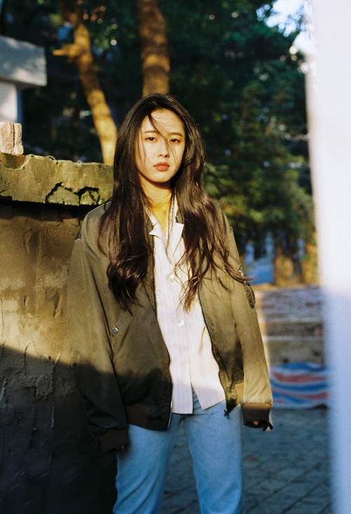 双线并行的奇迹,当巴萨翻盘德国与奥亚尔萨瓦尔刷新纪录在同一个夜晚发生