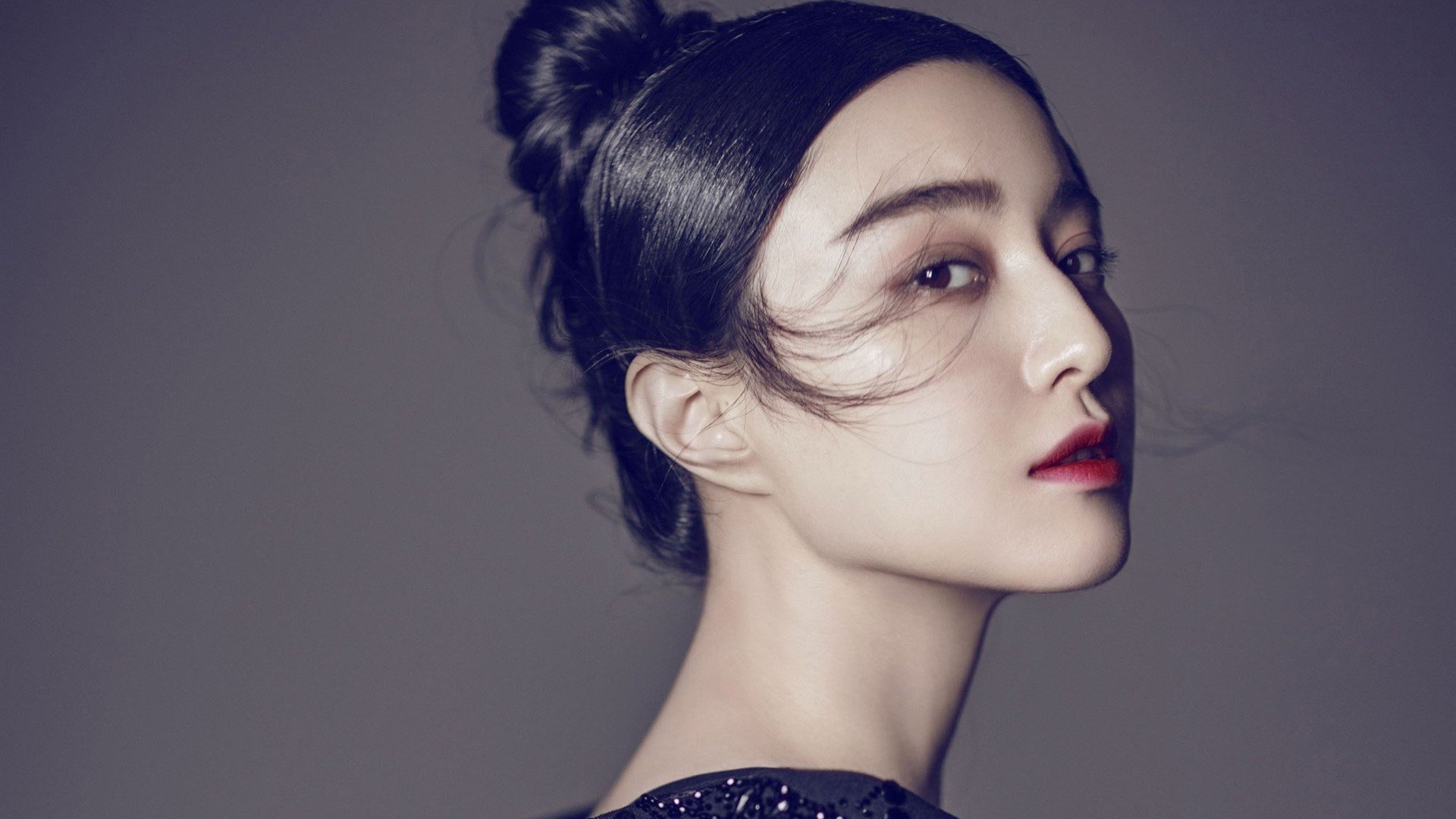 热血的两端，从哥伦比亚的全民嘶吼到萨拉赫的孤胆接管