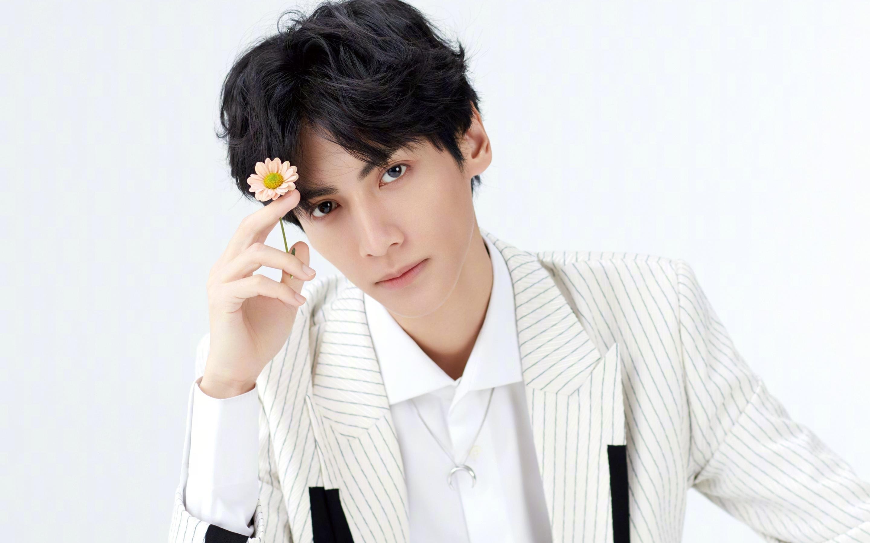 爱游戏tv-数据王座上的孤勇者，乔治全面爆炸难掩魔术团队铁壁