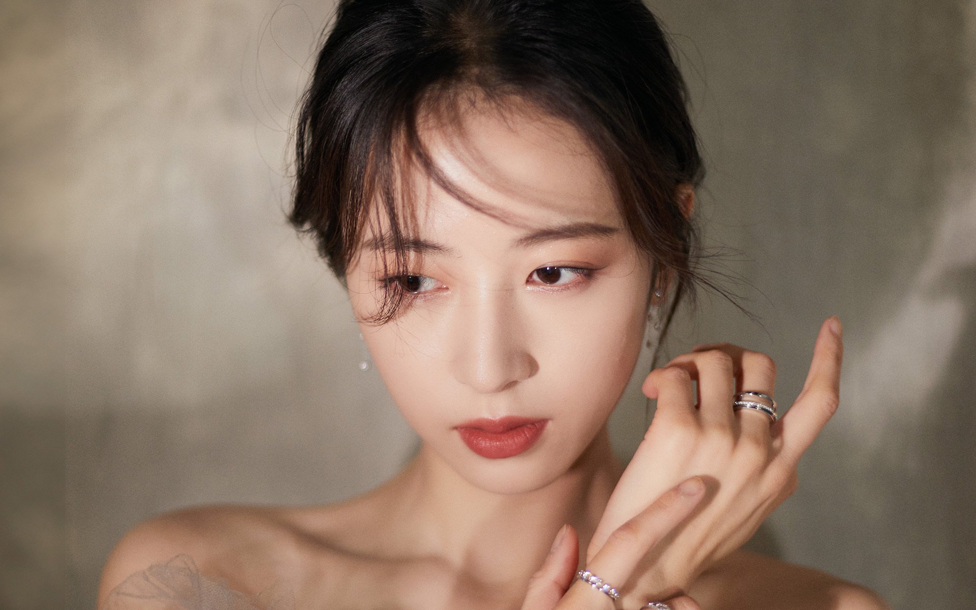 关键先生难敌团队围剿,德罗赞极致爆发,掘金硬仗啃下尼克斯