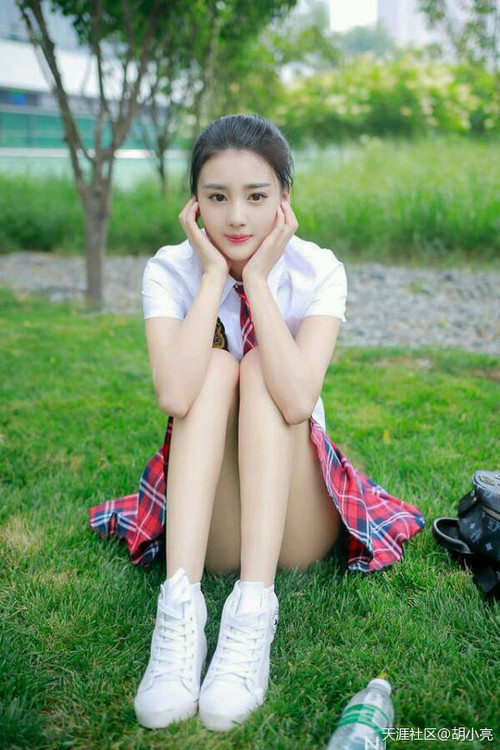 足球双星耀全球，马里火力席卷伊拉克，李刚仁德甲争冠战独掌乾坤