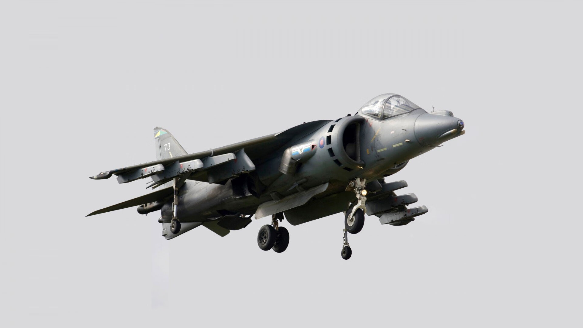 钢铁机器的艺术覆盖，当德国足球的冷静收割，遇上萨卡刀锋上的连续闪光